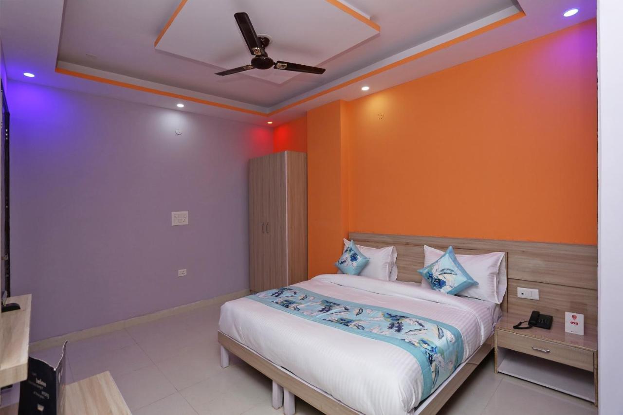 Oyo Rose Residency Near Dwarka Sector 9 Metro Station Ξενοδοχείο Νέο Δελχί Εξωτερικό φωτογραφία